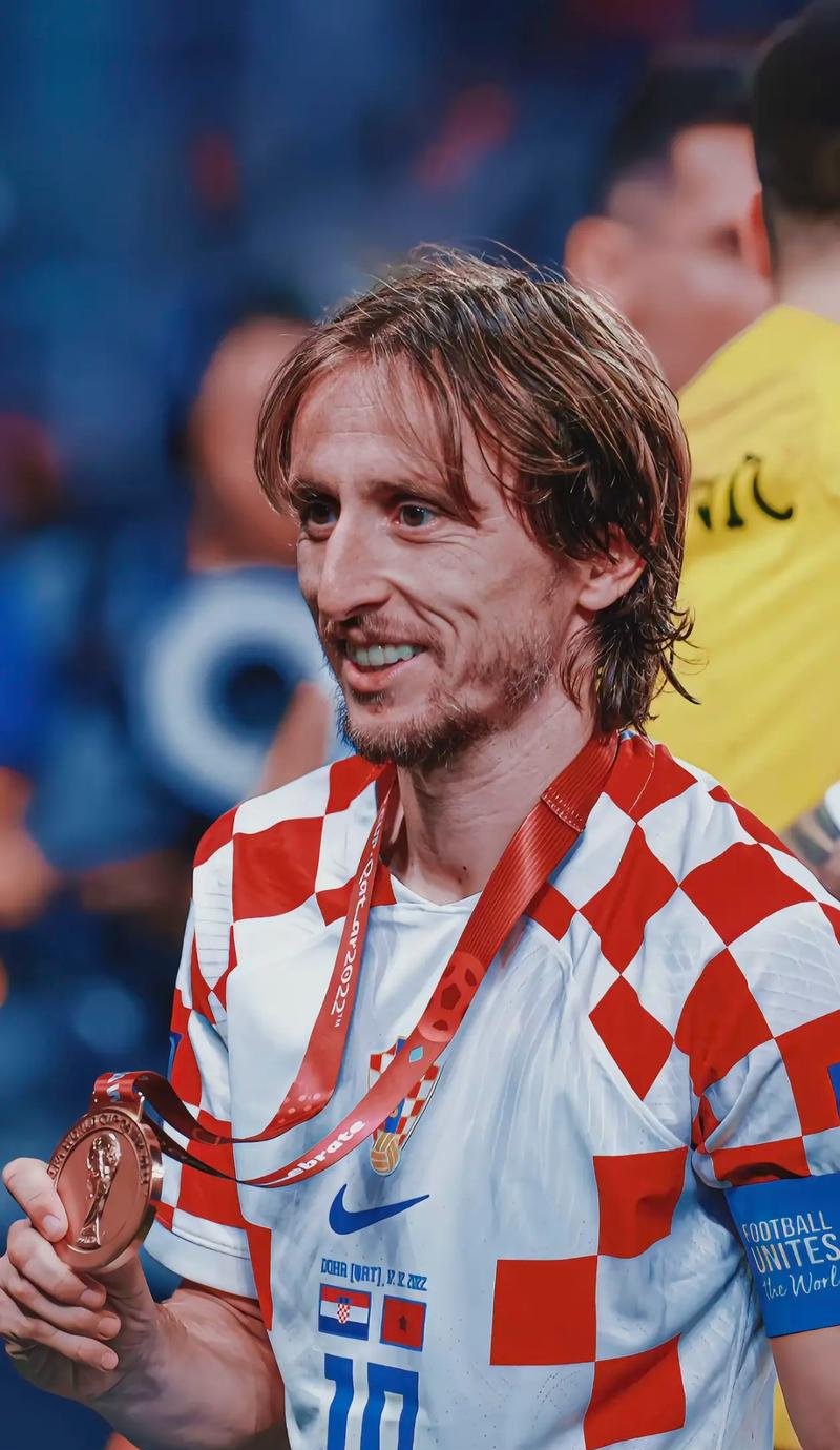 马丁内斯：C罗首发是因为进球高效，如今没有不劳而获的事