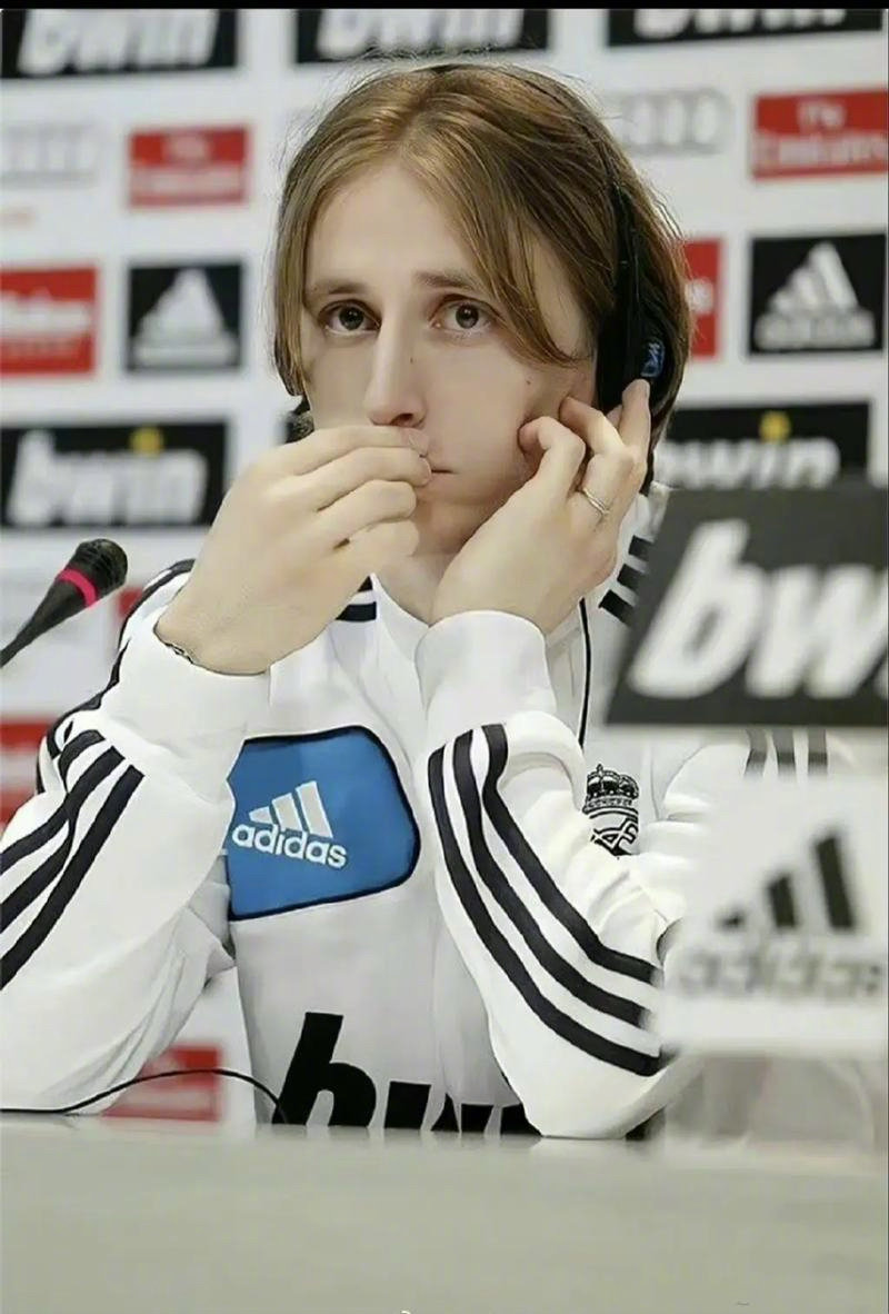 拉莫斯：为避免肠胃不适不敢吃辣；在中国任何地方都有免费水